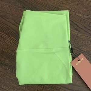 Girlfriend collective leggings in Lime